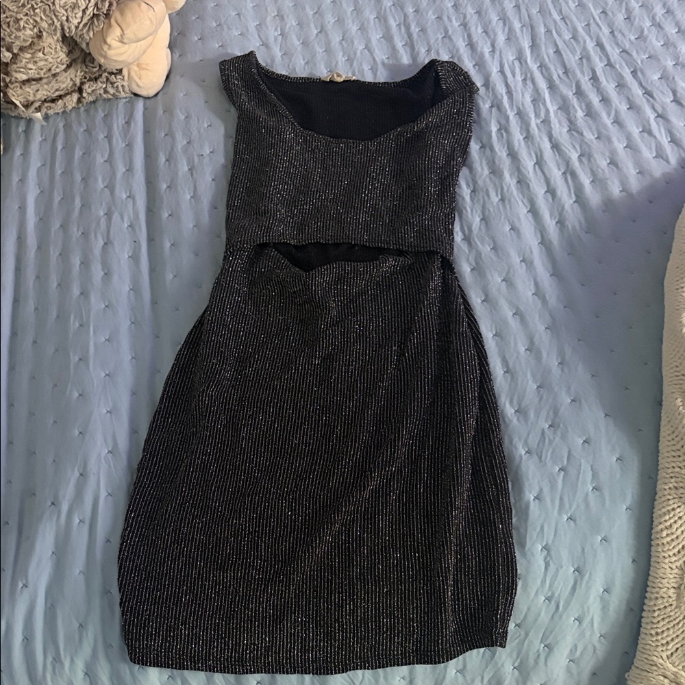 Elegant Black Sleeveless Dress